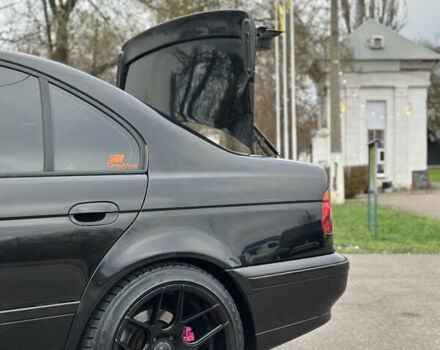 Черный БМВ 5 Серия, объемом двигателя 2.79 л и пробегом 303 тыс. км за 3999 $, фото 10 на Automoto.ua