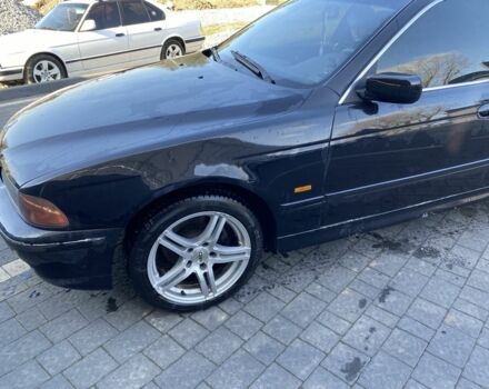 Чорний БМВ 5 Серія, об'ємом двигуна 2.5 л та пробігом 400 тис. км за 3500 $, фото 1 на Automoto.ua