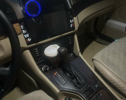 Черный БМВ 5 Серия, объемом двигателя 2.8 л и пробегом 340 тыс. км за 5999 $, фото 10 на Automoto.ua