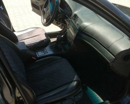 Черный БМВ 5 Серия, объемом двигателя 3.5 л и пробегом 262 тыс. км за 4000 $, фото 2 на Automoto.ua