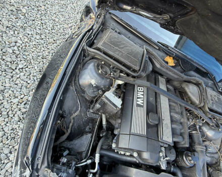 Черный БМВ 5 Серия, объемом двигателя 2.5 л и пробегом 300 тыс. км за 2900 $, фото 19 на Automoto.ua