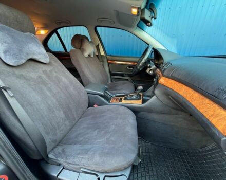 Черный БМВ 5 Серия, объемом двигателя 2.5 л и пробегом 300 тыс. км за 2900 $, фото 15 на Automoto.ua