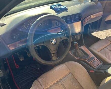 Черный БМВ 5 Серия, объемом двигателя 2 л и пробегом 289 тыс. км за 4300 $, фото 10 на Automoto.ua