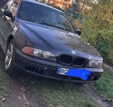 Черный БМВ 5 Серия, объемом двигателя 2 л и пробегом 222 тыс. км за 2800 $, фото 1 на Automoto.ua
