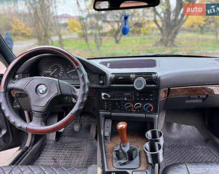 Черный БМВ 5 Серия, объемом двигателя 2.5 л и пробегом 471 тыс. км за 3500 $, фото 14 на Automoto.ua