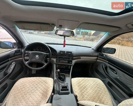 Черный БМВ 5 Серия, объемом двигателя 2.5 л и пробегом 460 тыс. км за 4800 $, фото 15 на Automoto.ua