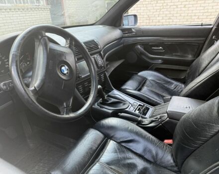 Черный БМВ 5 Серия, объемом двигателя 2.5 л и пробегом 320 тыс. км за 1600 $, фото 6 на Automoto.ua