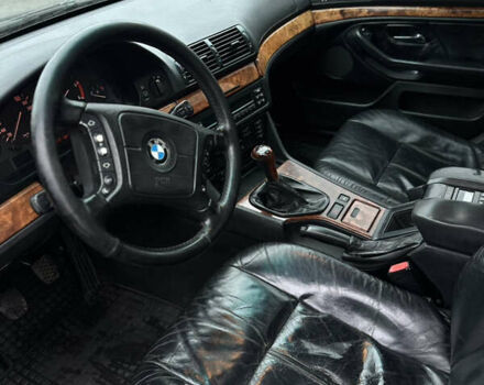 Черный БМВ 5 Серия, объемом двигателя 2.5 л и пробегом 515 тыс. км за 3000 $, фото 6 на Automoto.ua