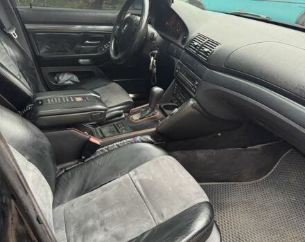 Черный БМВ 5 Серия, объемом двигателя 3.4 л и пробегом 431 тыс. км за 4700 $, фото 5 на Automoto.ua