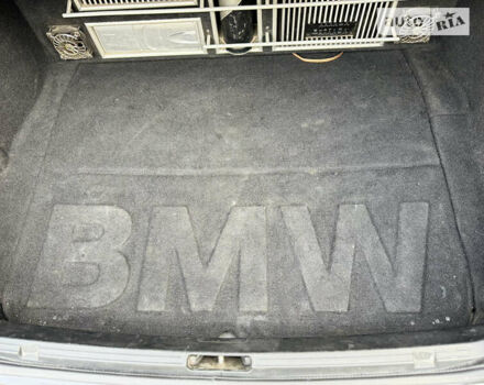Черный БМВ 5 Серия, объемом двигателя 3.5 л и пробегом 340 тыс. км за 4999 $, фото 24 на Automoto.ua