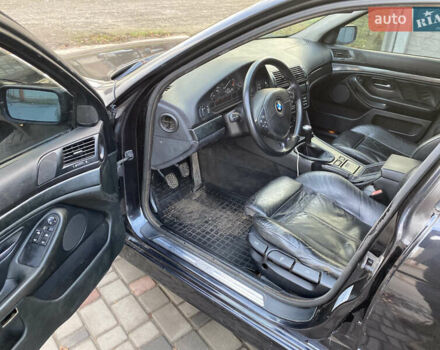 Черный БМВ 5 Серия, объемом двигателя 2.8 л и пробегом 282 тыс. км за 5500 $, фото 7 на Automoto.ua