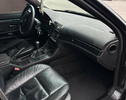 Чорний БМВ 5 Серія, об'ємом двигуна 1.99 л та пробігом 408 тис. км за 4200 $, фото 8 на Automoto.ua