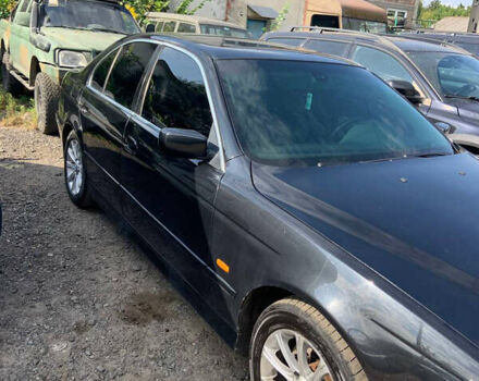 Черный БМВ 5 Серия, объемом двигателя 2.5 л и пробегом 305 тыс. км за 4500 $, фото 2 на Automoto.ua