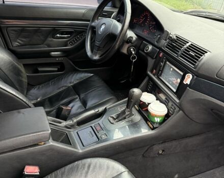 Черный БМВ 5 Серия, объемом двигателя 2.5 л и пробегом 460 тыс. км за 3500 $, фото 5 на Automoto.ua