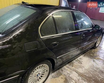 Черный БМВ 5 Серия, объемом двигателя 2 л и пробегом 450 тыс. км за 4200 $, фото 2 на Automoto.ua