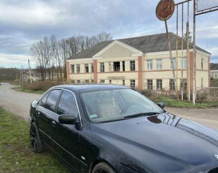 Черный БМВ 5 Серия, объемом двигателя 2.5 л и пробегом 300 тыс. км за 3350 $, фото 2 на Automoto.ua