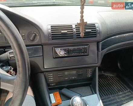 Черный БМВ 5 Серия, объемом двигателя 2 л и пробегом 1000 тыс. км за 4200 $, фото 4 на Automoto.ua