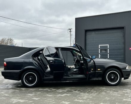 Чорний БМВ 5 Серія, об'ємом двигуна 2 л та пробігом 400 тис. км за 2700 $, фото 6 на Automoto.ua