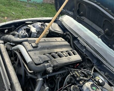 Черный БМВ 5 Серия, объемом двигателя 10 л и пробегом 3 тыс. км за 1000 $, фото 1 на Automoto.ua