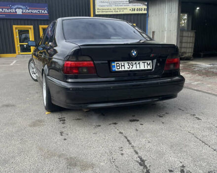 Черный БМВ 5 Серия, объемом двигателя 4.4 л и пробегом 326 тыс. км за 5500 $, фото 1 на Automoto.ua