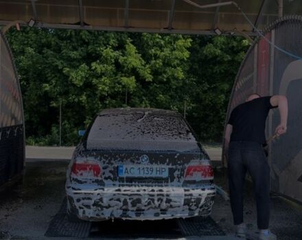 Черный БМВ 5 Серия, объемом двигателя 2.5 л и пробегом 303 тыс. км за 4000 $, фото 3 на Automoto.ua