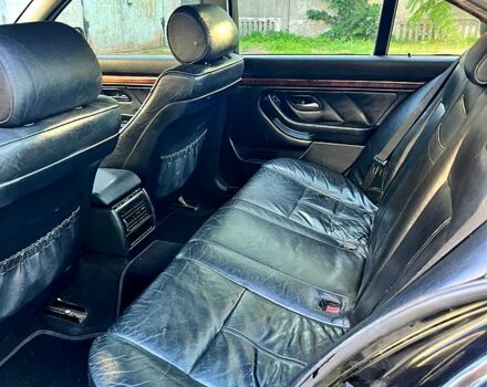 Чорний БМВ 5 Серія, об'ємом двигуна 2 л та пробігом 350 тис. км за 3200 $, фото 5 на Automoto.ua