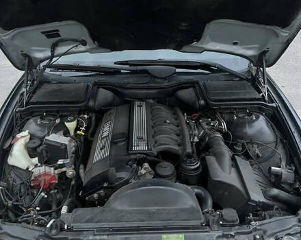 Черный БМВ 5 Серия, объемом двигателя 2.79 л и пробегом 387 тыс. км за 7000 $, фото 11 на Automoto.ua