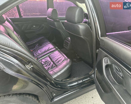 Чорний БМВ 5 Серія, об'ємом двигуна 2 л та пробігом 370 тис. км за 3000 $, фото 26 на Automoto.ua
