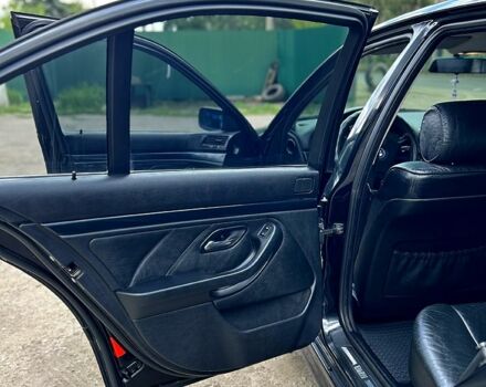 Черный БМВ 5 Серия, объемом двигателя 2.8 л и пробегом 330 тыс. км за 4200 $, фото 6 на Automoto.ua