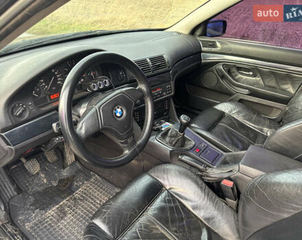 Чорний БМВ 5 Серія, об'ємом двигуна 2 л та пробігом 370 тис. км за 3000 $, фото 16 на Automoto.ua
