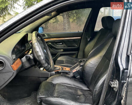 Черный БМВ 5 Серия, объемом двигателя 2.79 л и пробегом 300 тыс. км за 4400 $, фото 24 на Automoto.ua