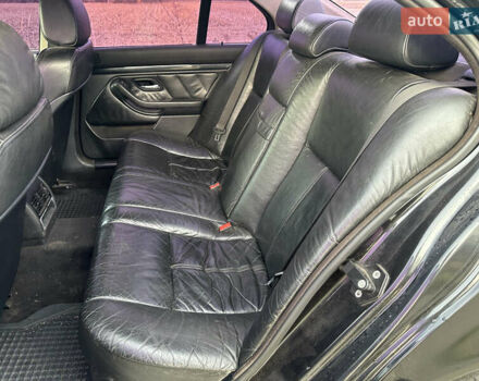 Чорний БМВ 5 Серія, об'ємом двигуна 2 л та пробігом 370 тис. км за 3000 $, фото 18 на Automoto.ua