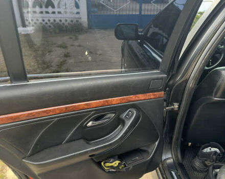 Чорний БМВ 5 Серія, об'ємом двигуна 2.5 л та пробігом 370 тис. км за 5400 $, фото 30 на Automoto.ua