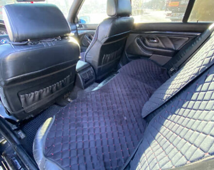 Черный БМВ 5 Серия, объемом двигателя 2.79 л и пробегом 210 тыс. км за 4300 $, фото 5 на Automoto.ua