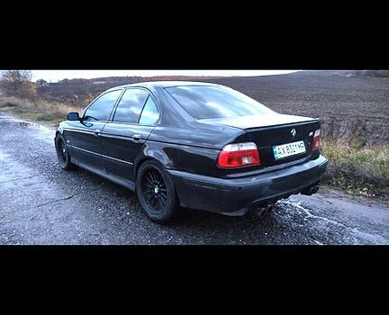 Черный БМВ 5 Серия, объемом двигателя 4.4 л и пробегом 350 тыс. км за 4100 $, фото 2 на Automoto.ua