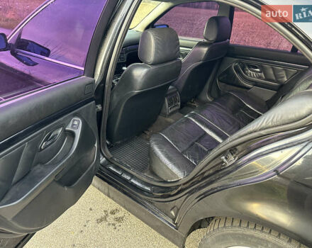 Чорний БМВ 5 Серія, об'ємом двигуна 2 л та пробігом 370 тис. км за 3000 $, фото 17 на Automoto.ua