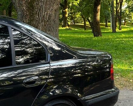 Черный БМВ 5 Серия, объемом двигателя 2.5 л и пробегом 0 тыс. км за 2700 $, фото 2 на Automoto.ua