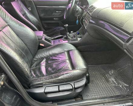 Чорний БМВ 5 Серія, об'ємом двигуна 2 л та пробігом 370 тис. км за 3000 $, фото 22 на Automoto.ua