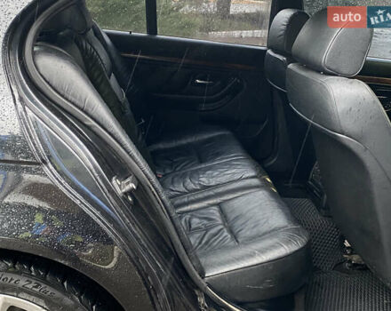 Черный БМВ 5 Серия, объемом двигателя 2.79 л и пробегом 300 тыс. км за 4400 $, фото 32 на Automoto.ua