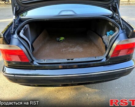 Черный БМВ 5 Серия, объемом двигателя 2 л и пробегом 400 тыс. км за 4500 $, фото 10 на Automoto.ua