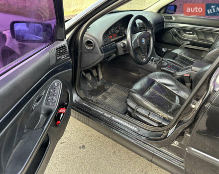 Чорний БМВ 5 Серія, об'ємом двигуна 2 л та пробігом 370 тис. км за 3000 $, фото 14 на Automoto.ua