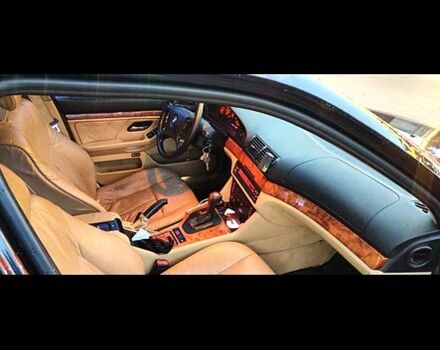 Черный БМВ 5 Серия, объемом двигателя 2.8 л и пробегом 400 тыс. км за 4777 $, фото 5 на Automoto.ua