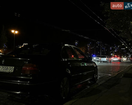 Чорний БМВ 5 Серія, об'ємом двигуна 2 л та пробігом 300 тис. км за 3800 $, фото 12 на Automoto.ua