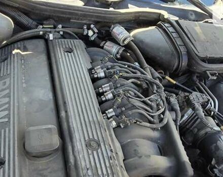 Черный БМВ 5 Серия, объемом двигателя 2.8 л и пробегом 330 тыс. км за 3300 $, фото 15 на Automoto.ua