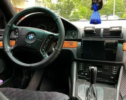 Черный БМВ 5 Серия, объемом двигателя 2.8 л и пробегом 477 тыс. км за 3950 $, фото 4 на Automoto.ua