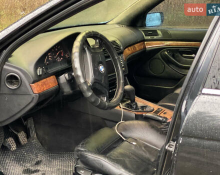 Черный БМВ 5 Серия, объемом двигателя 2.79 л и пробегом 300 тыс. км за 4400 $, фото 22 на Automoto.ua