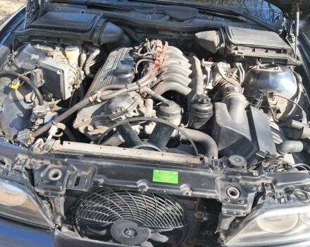 Чорний БМВ 5 Серія, об'ємом двигуна 2.8 л та пробігом 400 тис. км за 5800 $, фото 7 на Automoto.ua