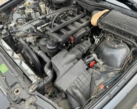 Черный БМВ 5 Серия, объемом двигателя 2 л и пробегом 270 тыс. км за 4100 $, фото 19 на Automoto.ua