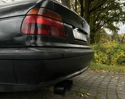 Черный БМВ 5 Серия, объемом двигателя 2.5 л и пробегом 299 тыс. км за 2999 $, фото 10 на Automoto.ua