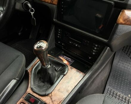 Черный БМВ 5 Серия, объемом двигателя 2.5 л и пробегом 299 тыс. км за 2999 $, фото 22 на Automoto.ua